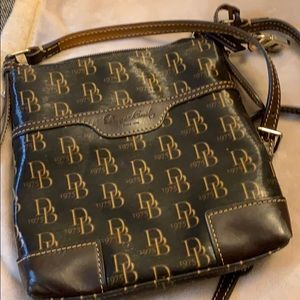 Dooney and bourke purse